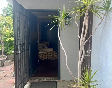 3951 1/2 Inglewood Blvd - Photo Thumbnail 10