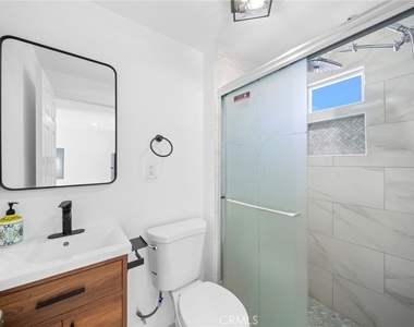 1610 Amador Avenue - Photo Thumbnail 10