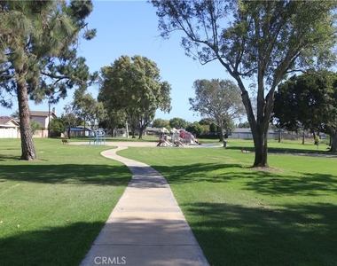 16572 Patricia - Photo Thumbnail 26