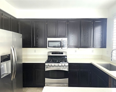 16348 Creekside - Photo Thumbnail 4