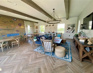 5946 Sendero Avenue - Photo Thumbnail 12