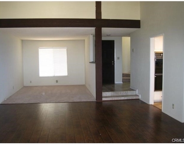 5987 Peacock Ridge Road - Photo Thumbnail 15