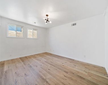 1412 Norton Avenue - Photo Thumbnail 27