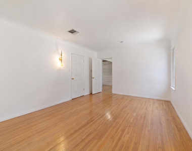 1412 Norton Avenue - Photo Thumbnail 30