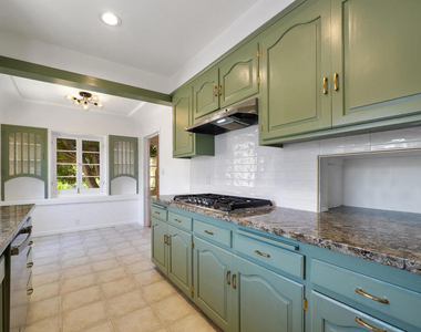 1412 Norton Avenue - Photo Thumbnail 12