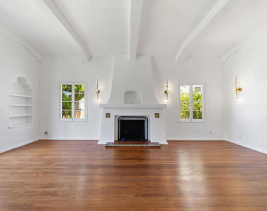 1412 Norton Avenue - Photo Thumbnail 4
