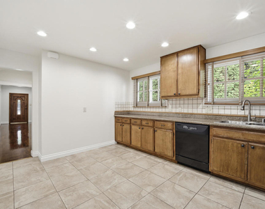 1621 Maltman Avenue - Photo Thumbnail 14