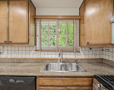 1621 Maltman Avenue - Photo Thumbnail 13
