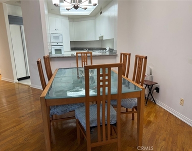 850 E Ocean Boulevard - Photo Thumbnail 11