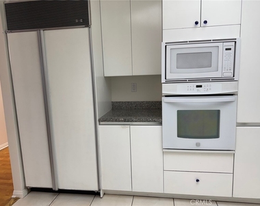 850 E Ocean Boulevard - Photo Thumbnail 15