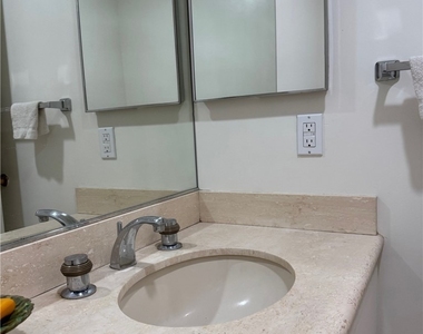 850 E Ocean Boulevard - Photo Thumbnail 18