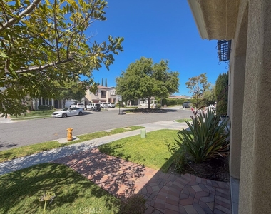 9 Allbrook Court - Photo Thumbnail 16