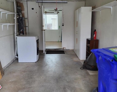 4737 Rising Glen Drive - Photo Thumbnail 14