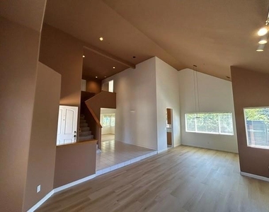 1742 Grey Seal Road - Photo Thumbnail 2