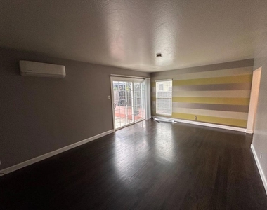 756 Broadmoor Drive - Photo Thumbnail 6