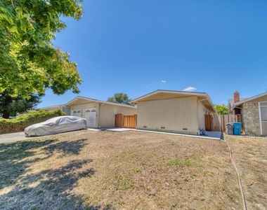 877 Miller Avenue - Photo Thumbnail 24