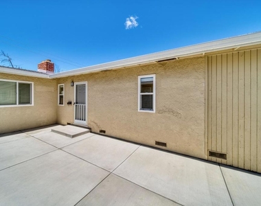 877 Miller Avenue - Photo Thumbnail 19