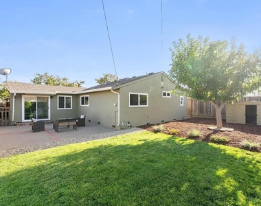 545 Shawnee Lane - Photo Thumbnail 7