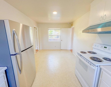 468 Acacia Avenue - Photo Thumbnail 19