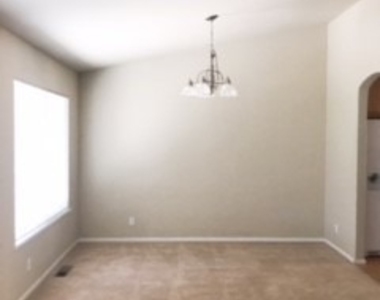 16456 Conestoga Road - Photo Thumbnail 12