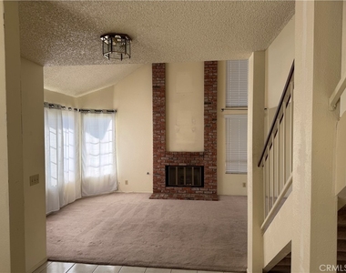 10570 Hill Grass Drive - Photo Thumbnail 6
