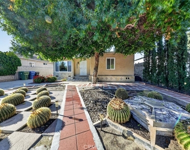 11407 Delano - Photo Thumbnail 5