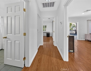 11407 Delano - Photo Thumbnail 20