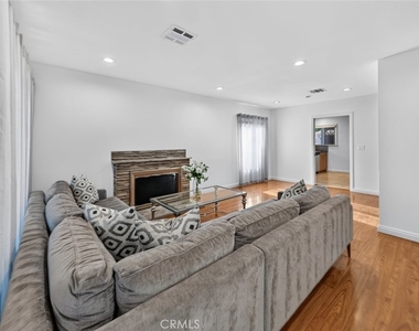 11407 Delano - Photo Thumbnail 10