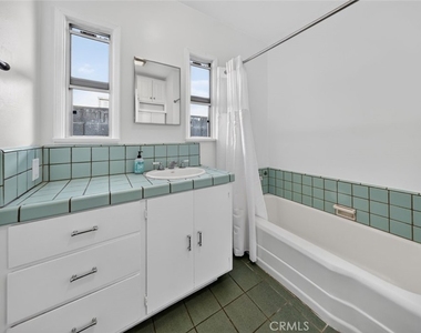 11407 Delano - Photo Thumbnail 29