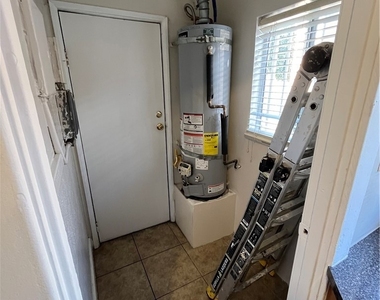 1349 W 49th - Photo Thumbnail 21
