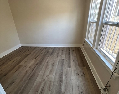 1349 W 49th - Photo Thumbnail 11