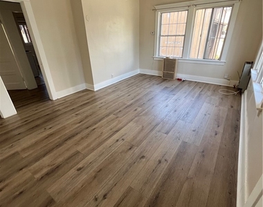 1349 W 49th - Photo Thumbnail 27