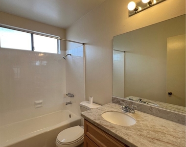 535 E Hazel - Photo Thumbnail 10