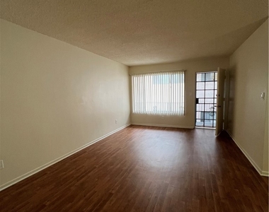 535 E Hazel - Photo Thumbnail 1