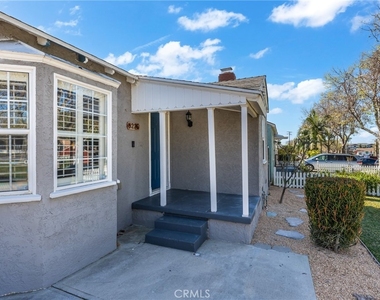 6226 Magnolia Avenue - Photo Thumbnail 2