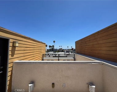 5628 Observation Lane - Photo Thumbnail 3