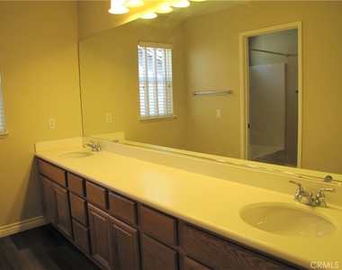 7342 Corona Valley Avenue - Photo Thumbnail 37