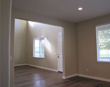 7342 Corona Valley Avenue - Photo Thumbnail 9