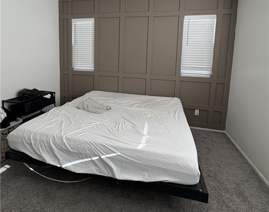 12918 Echo Valley Street - Photo Thumbnail 7