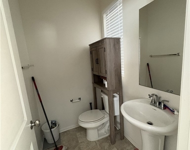 12918 Echo Valley Street - Photo Thumbnail 11