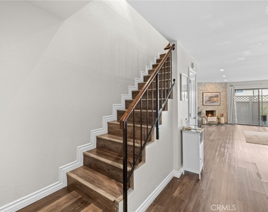 545 E Cypress - Photo Thumbnail 5