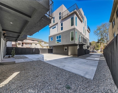 5265 Cartwright Avenue - Photo Thumbnail 13