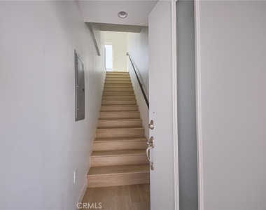 5265 Cartwright Avenue - Photo Thumbnail 31