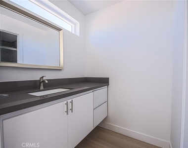 5265 Cartwright Avenue - Photo Thumbnail 71