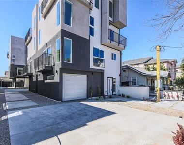 5265 Cartwright Avenue - Photo Thumbnail 9