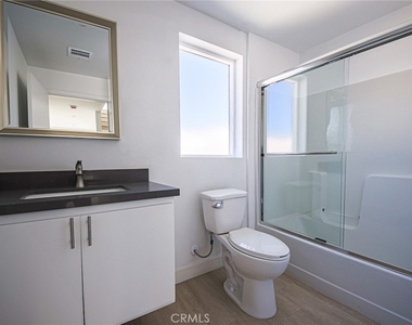 5265 Cartwright Avenue - Photo Thumbnail 66