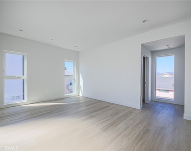 5265 Cartwright Avenue - Photo Thumbnail 68