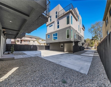 5265 Cartwright Avenue - Photo Thumbnail 13