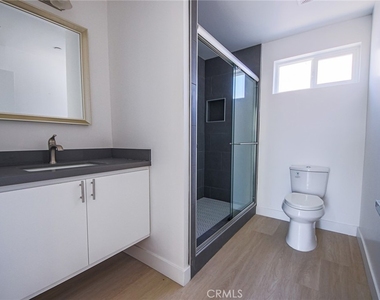 5265 Cartwright Avenue - Photo Thumbnail 37