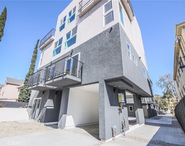 5265 Cartwright Avenue - Photo Thumbnail 14